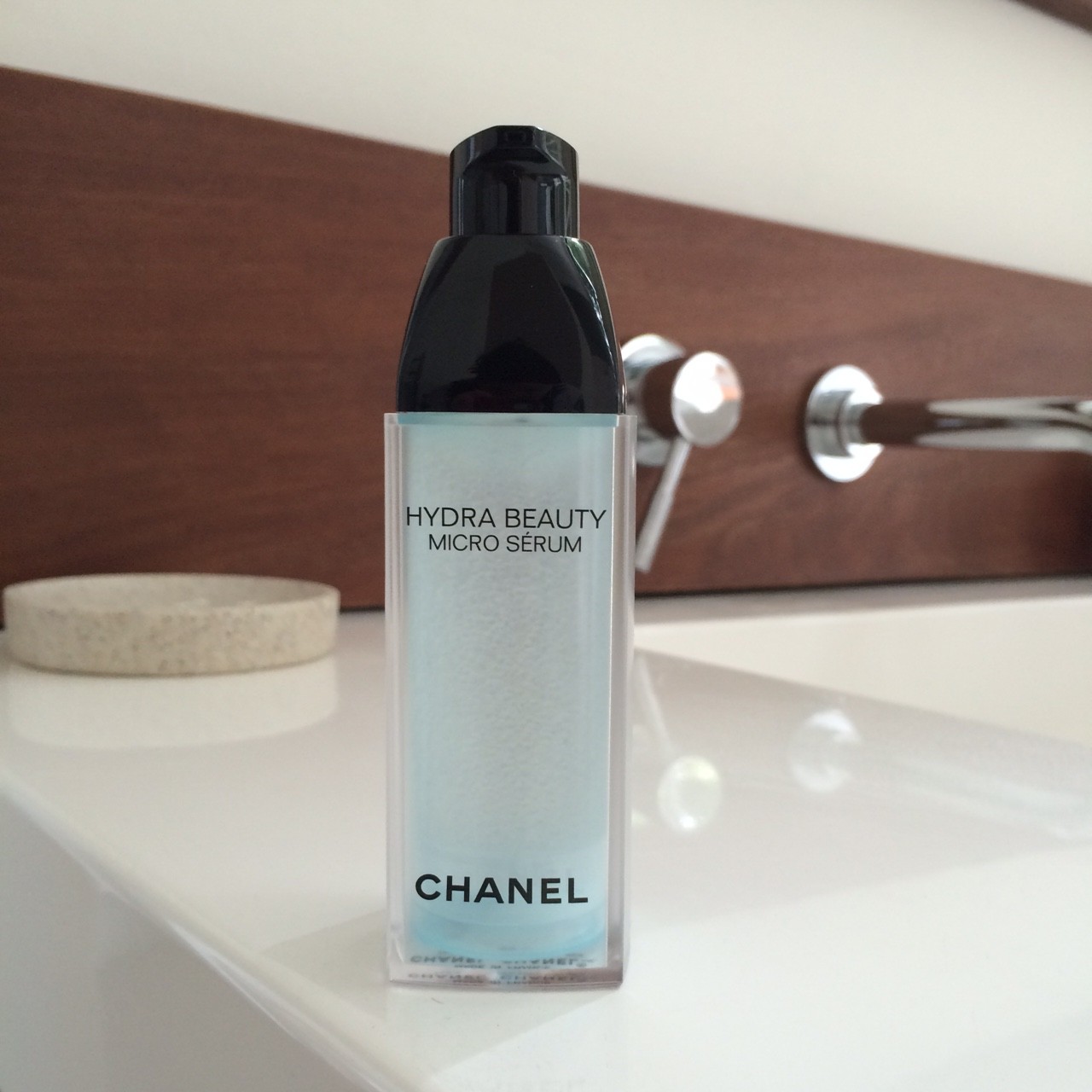 CHANEL HYDRA BEAUTY MICRO SERUM REVIEW – In My Bag