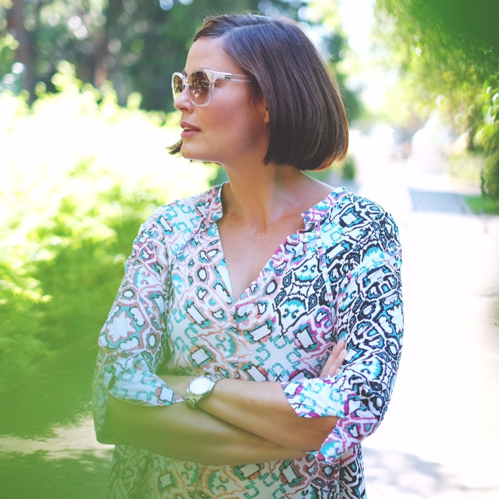 Desray dress neck detail